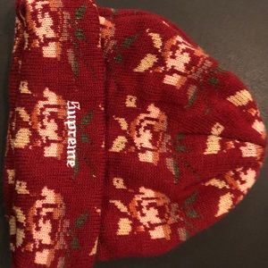 Supreme beanie new w/tags